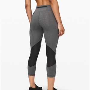 Lululemon Inspire Crop II *Luxtreme